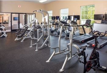 Fitness center w/peloton bike